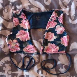 Frankie’s Jessie Bikini Top